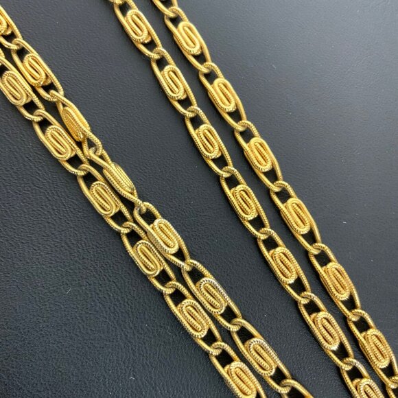 Vintage 70s Vendome Goldtone Medallion Statement Necklace Signed - Picture 6 of 7